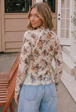 Load image into Gallery viewer, FLORAL PRINT LACE TOP