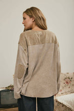 Load image into Gallery viewer, BOXY TEXTURED LONG SLEEVE WASHED KNIT TOP