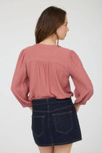 Load image into Gallery viewer, Front tie blouse