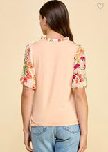 Load image into Gallery viewer, Floral top with solid back