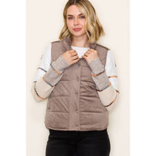 Load image into Gallery viewer, Quilted corduroy puffer vest
