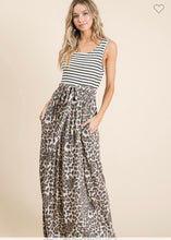 Load image into Gallery viewer, Leopard maxi dress