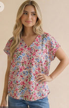 Load image into Gallery viewer, Floral top