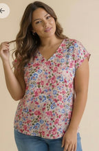Load image into Gallery viewer, Floral top