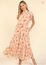 Load image into Gallery viewer, Peach floral maxi dress