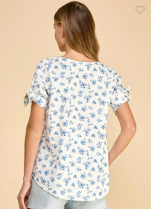 Blue floral print top