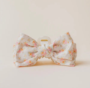Bow claw clip