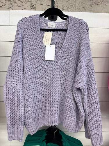 Yarn v-neck sweater