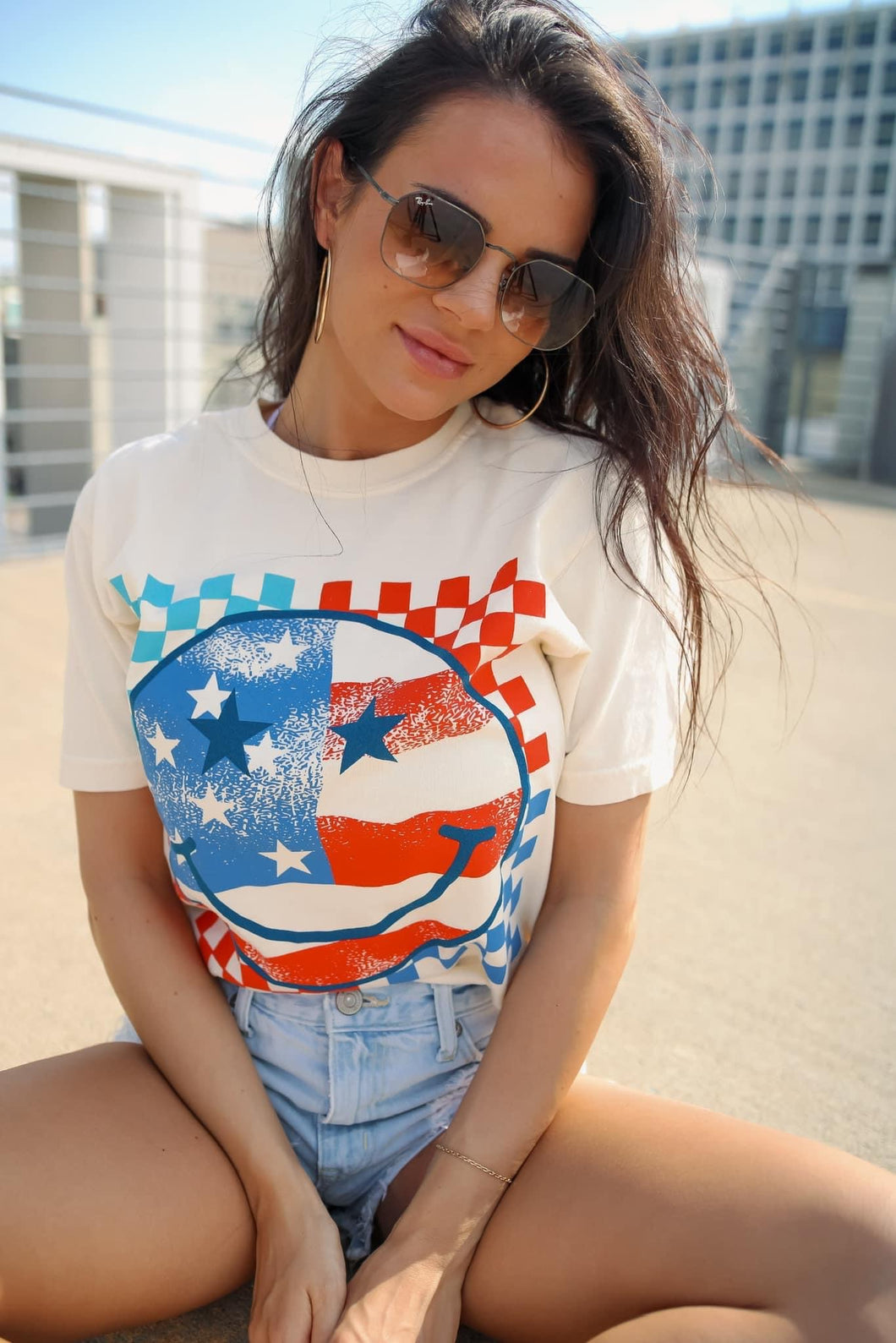 Patriotic smiley tee