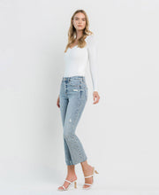 Load image into Gallery viewer, High rise kick flare jeans