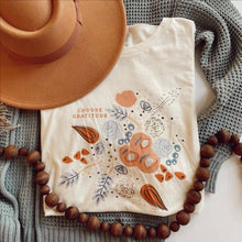Load image into Gallery viewer, Choose Gratitude Graphic Tee