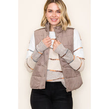Load image into Gallery viewer, Quilted corduroy puffer vest