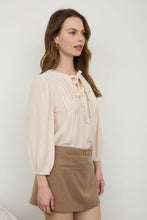 Load image into Gallery viewer, Front tie blouse