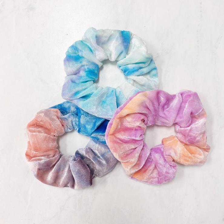 Tie-Dye Velvet Scrunchie Set