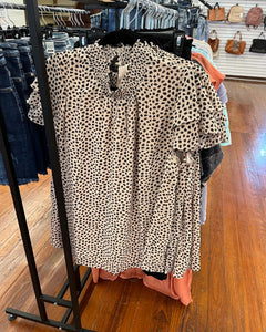 Curvy short sleeve print blouse