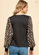 Load image into Gallery viewer, Black floral sleeves
